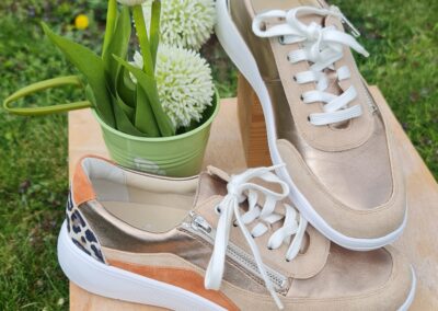 Modische Sneaker von Solidus