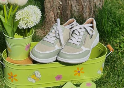 Sommergrüne Sneaker von Fidelio