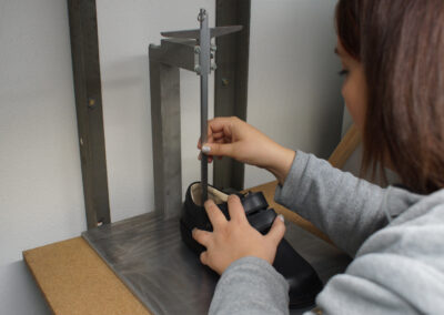 Bei Beinlängendifferenzen kann die Höhe genau angepasst werden.